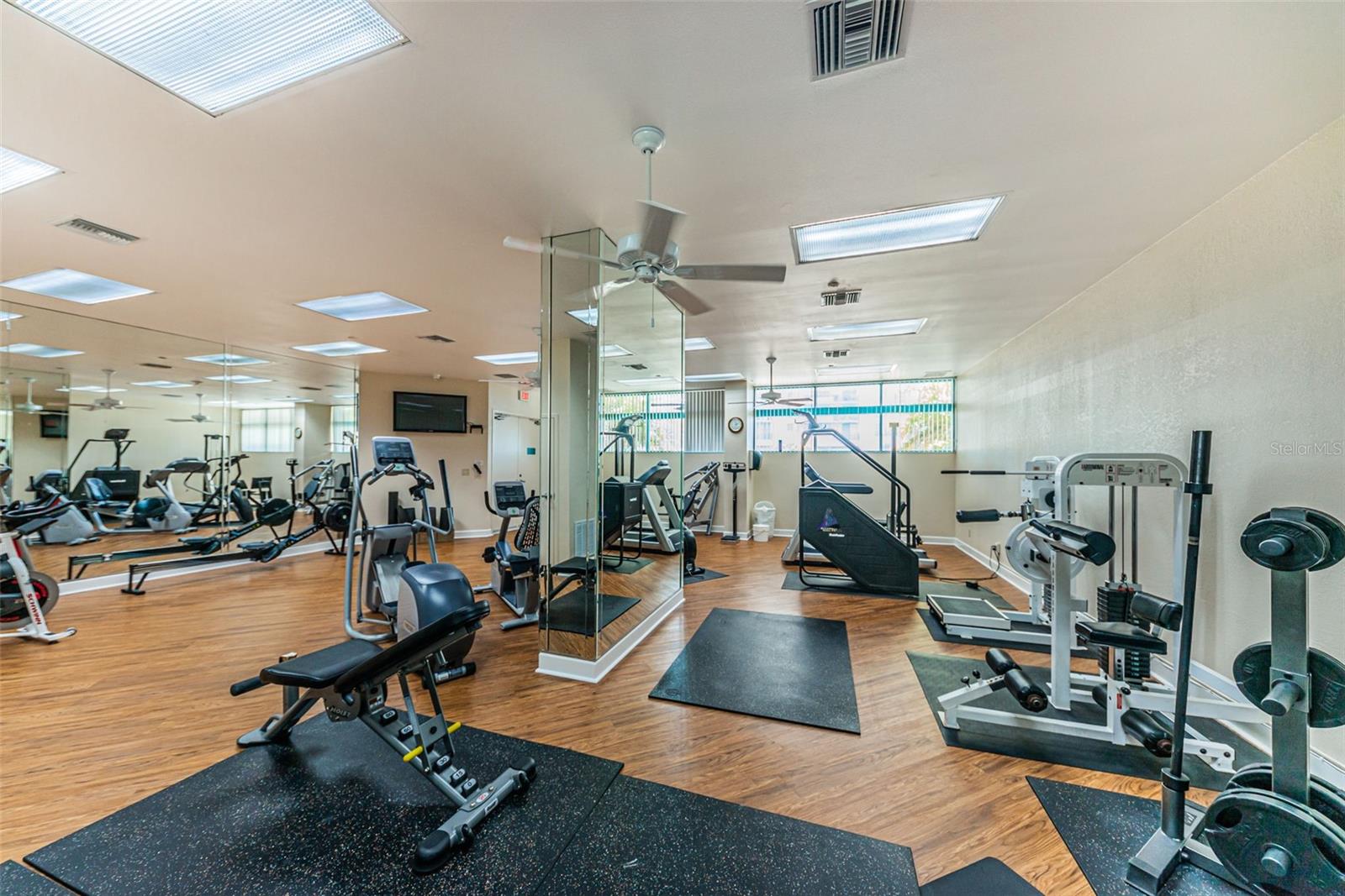 1520 GULF BLVD #1101, CLEARWATER BEACH, FL — photo 85