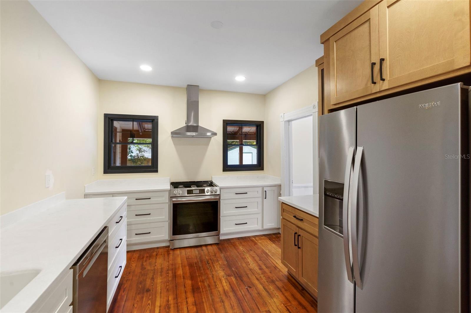 210 W UNIVERSITY AVE, DELAND, FL — photo 14