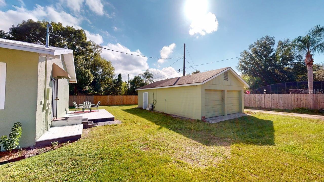 2010 S MAPLE AVE, SANFORD, FL — photo 11