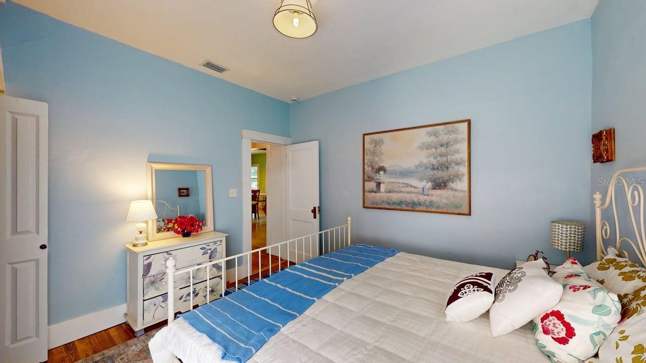 2010 S MAPLE AVE, SANFORD, FL — photo 27