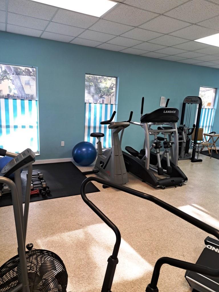 2005 GREENBRIAR BLVD #1, CLEARWATER, FL — photo 22
