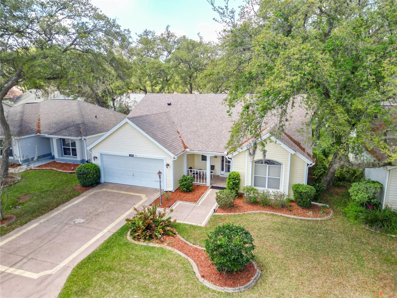 208 DESOTA CT, LADY LAKE, FL