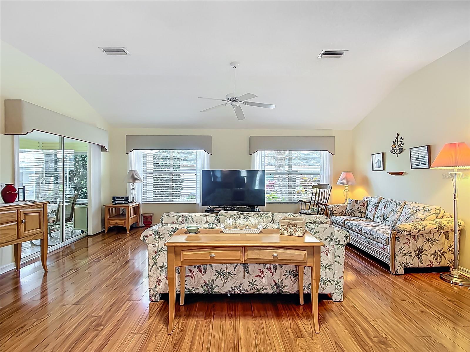 208 DESOTA CT, LADY LAKE, FL — photo 15