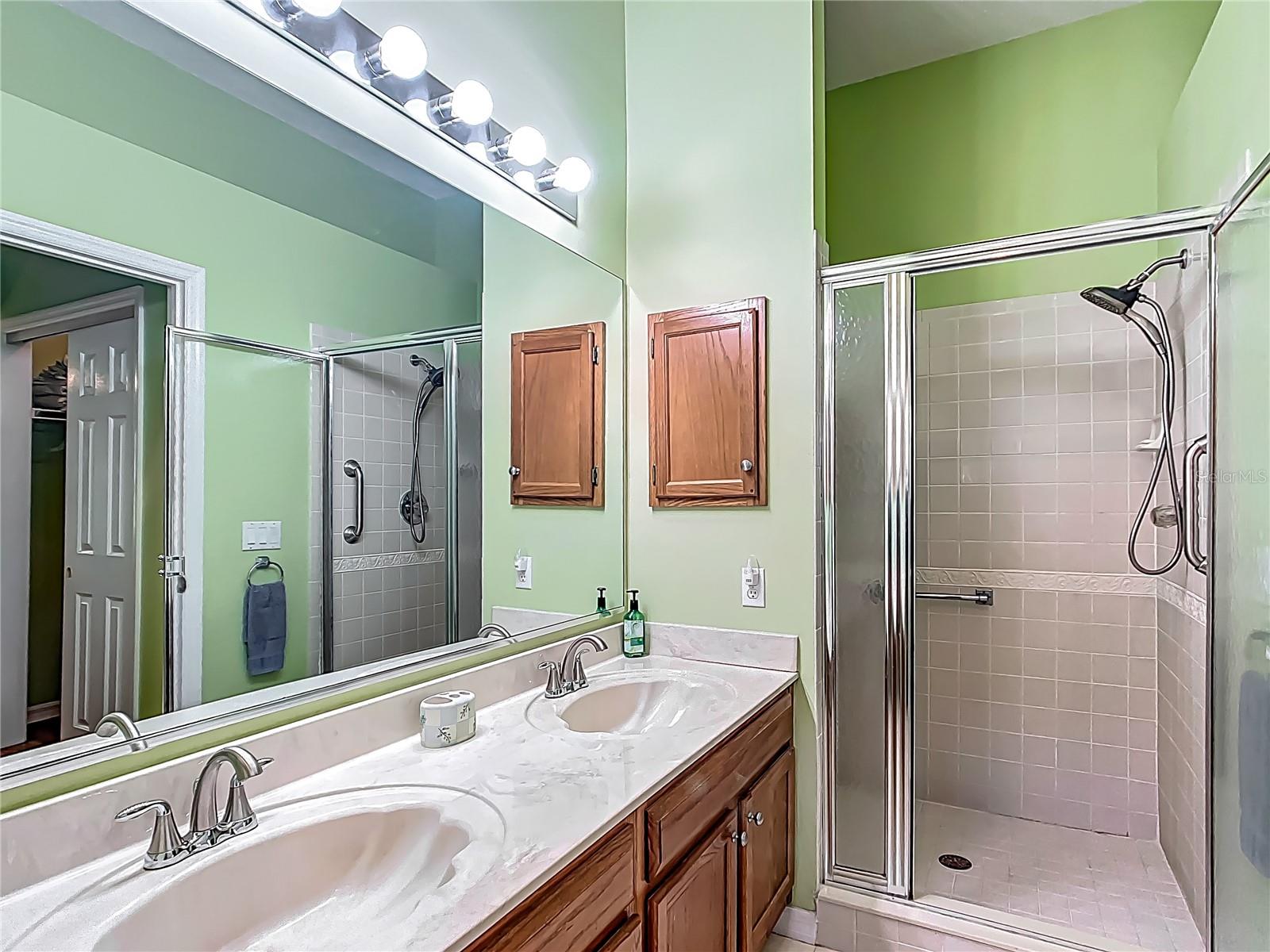 208 DESOTA CT, LADY LAKE, FL — photo 40
