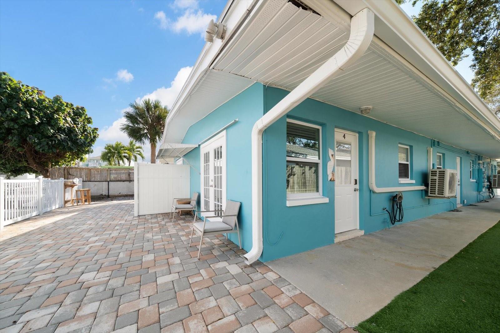 711 E GULF BLVD, INDIAN ROCKS BEACH, FL — photo 2