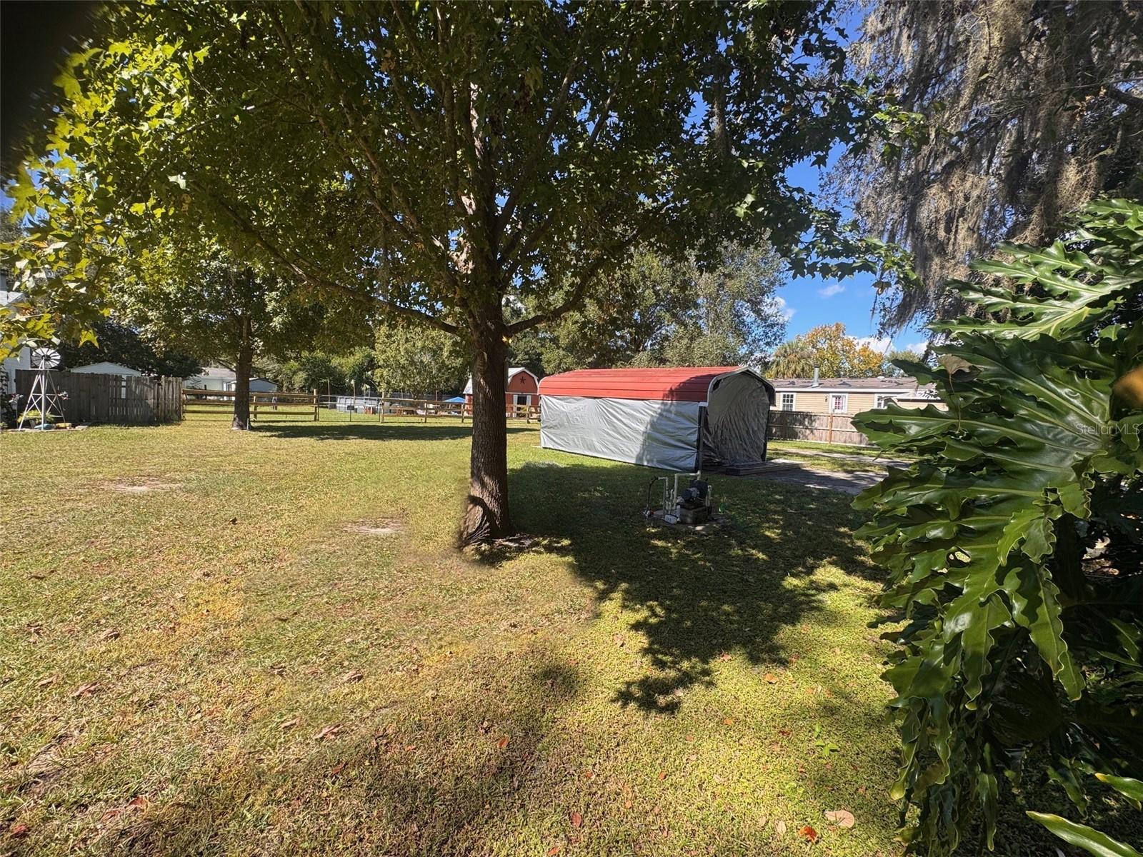444 QUAIL STREET, LADY LAKE, FL