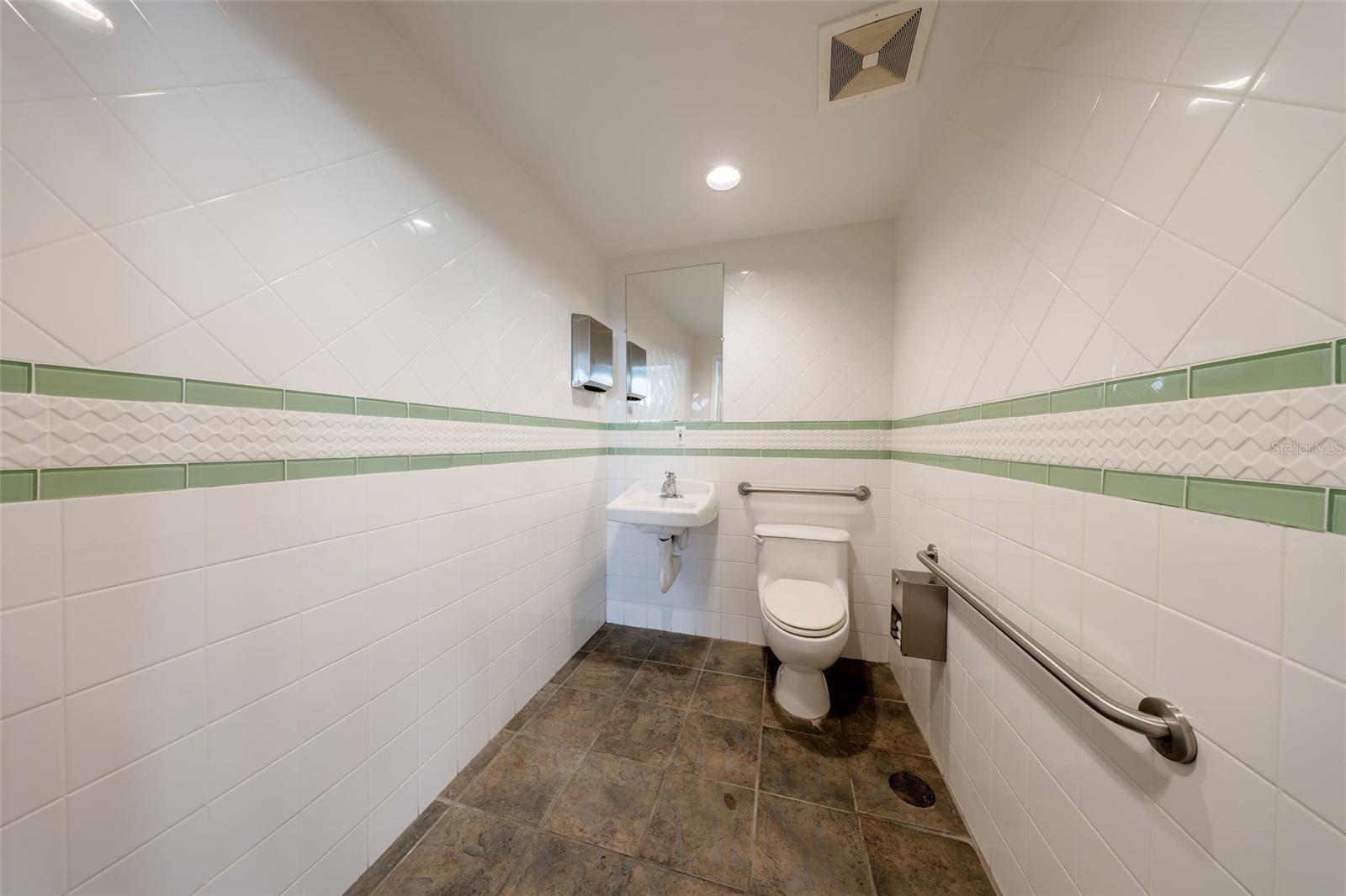 121 E 1ST ST #101, SANFORD, FL — photo 17
