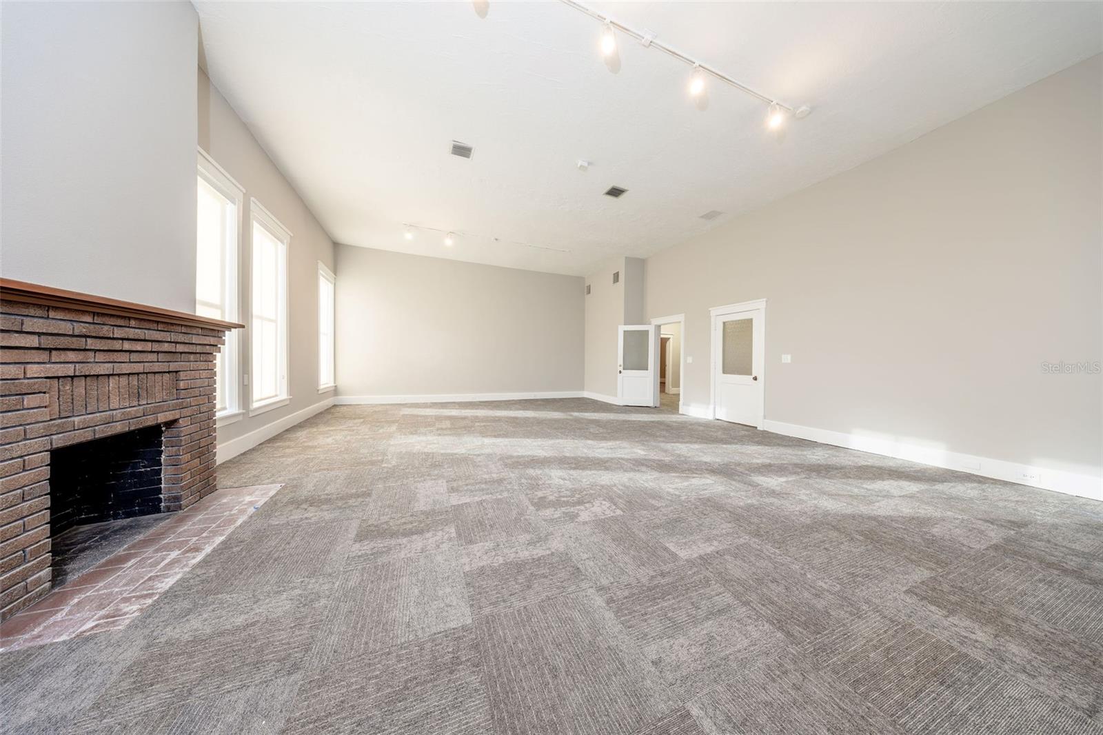 121 E 1ST ST #101, SANFORD, FL — photo 38