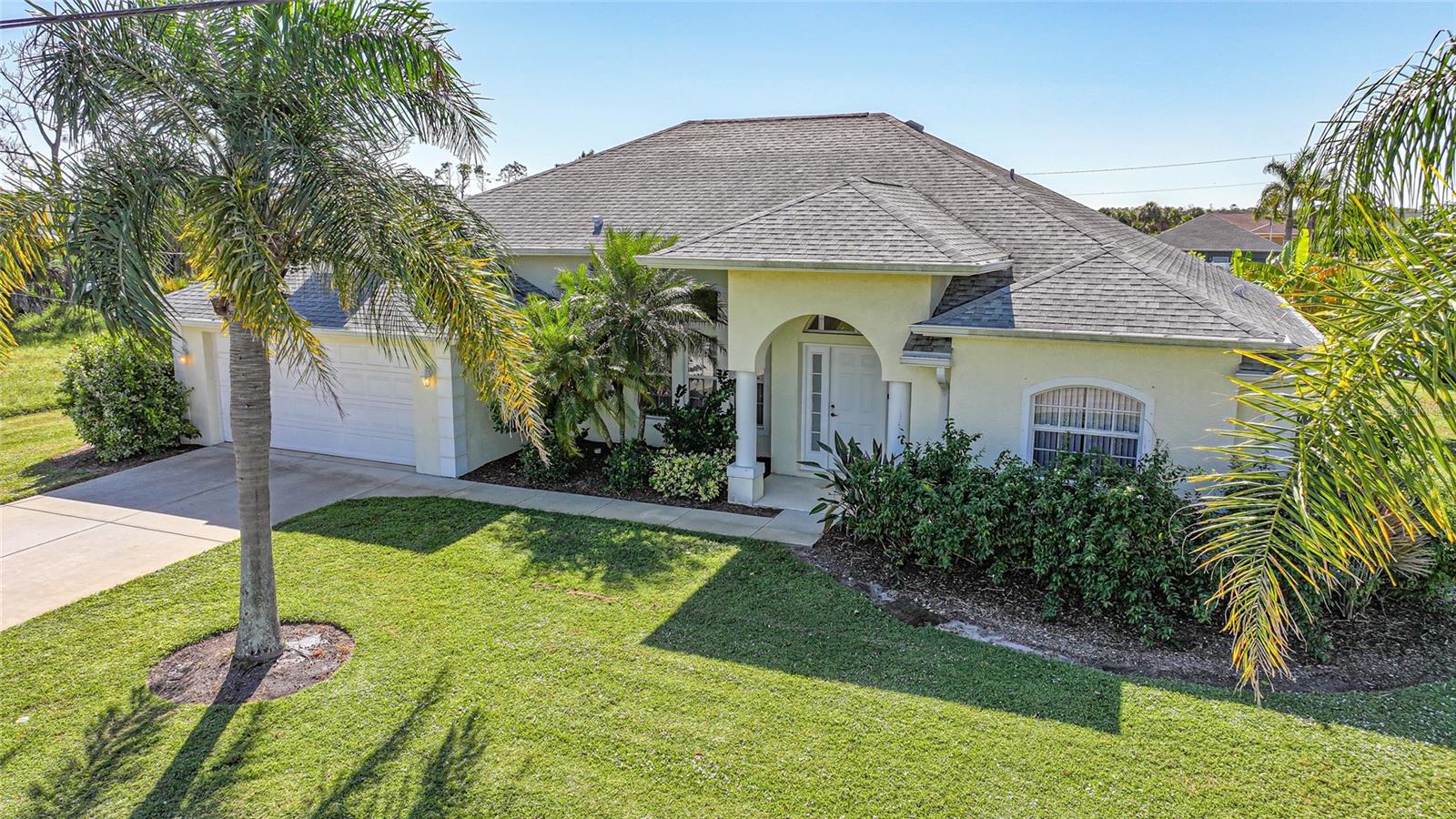 1185 ROTONDA CIR, ROTONDA WEST, FL — photo 3