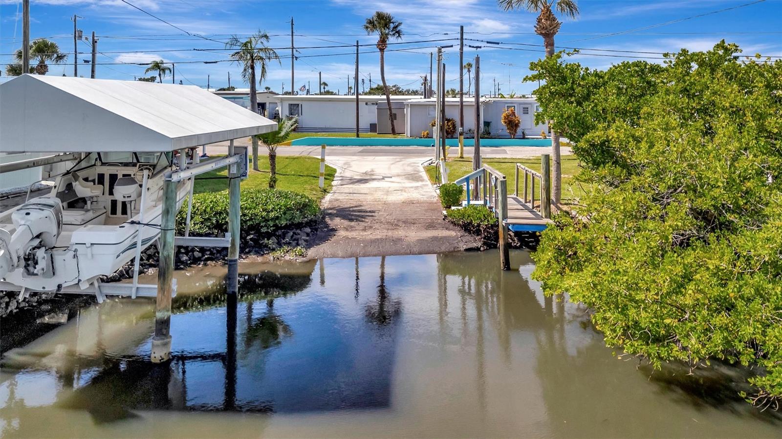 247 PALM LN, PALMETTO, FL — photo 13