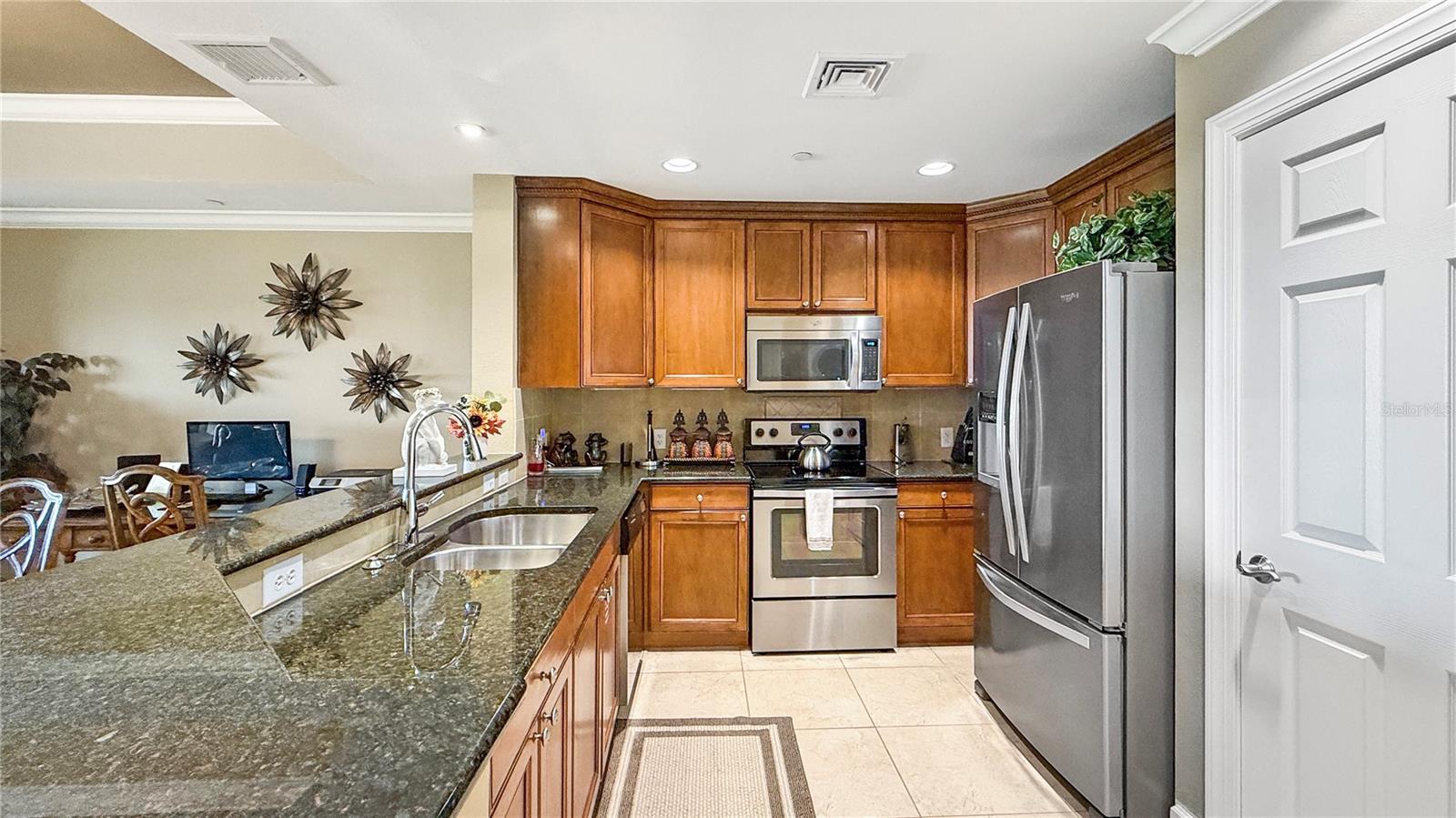 1370 CENTRE COURT RIDGE DR #303, REUNION, FL — photo 11