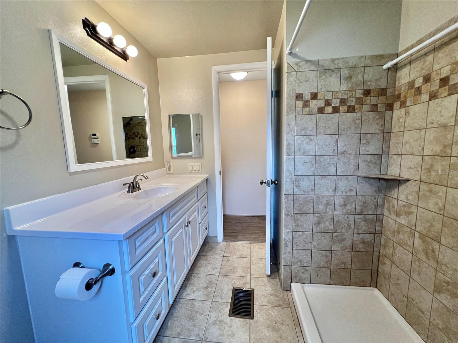 176 AZALEA TRL, LEESBURG, FL — photo 101