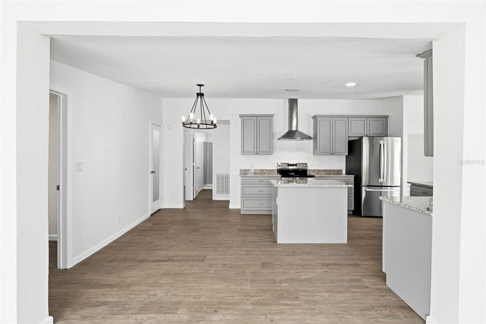 5180 LEXINGTON CIR, WILDWOOD, FL — photo 18