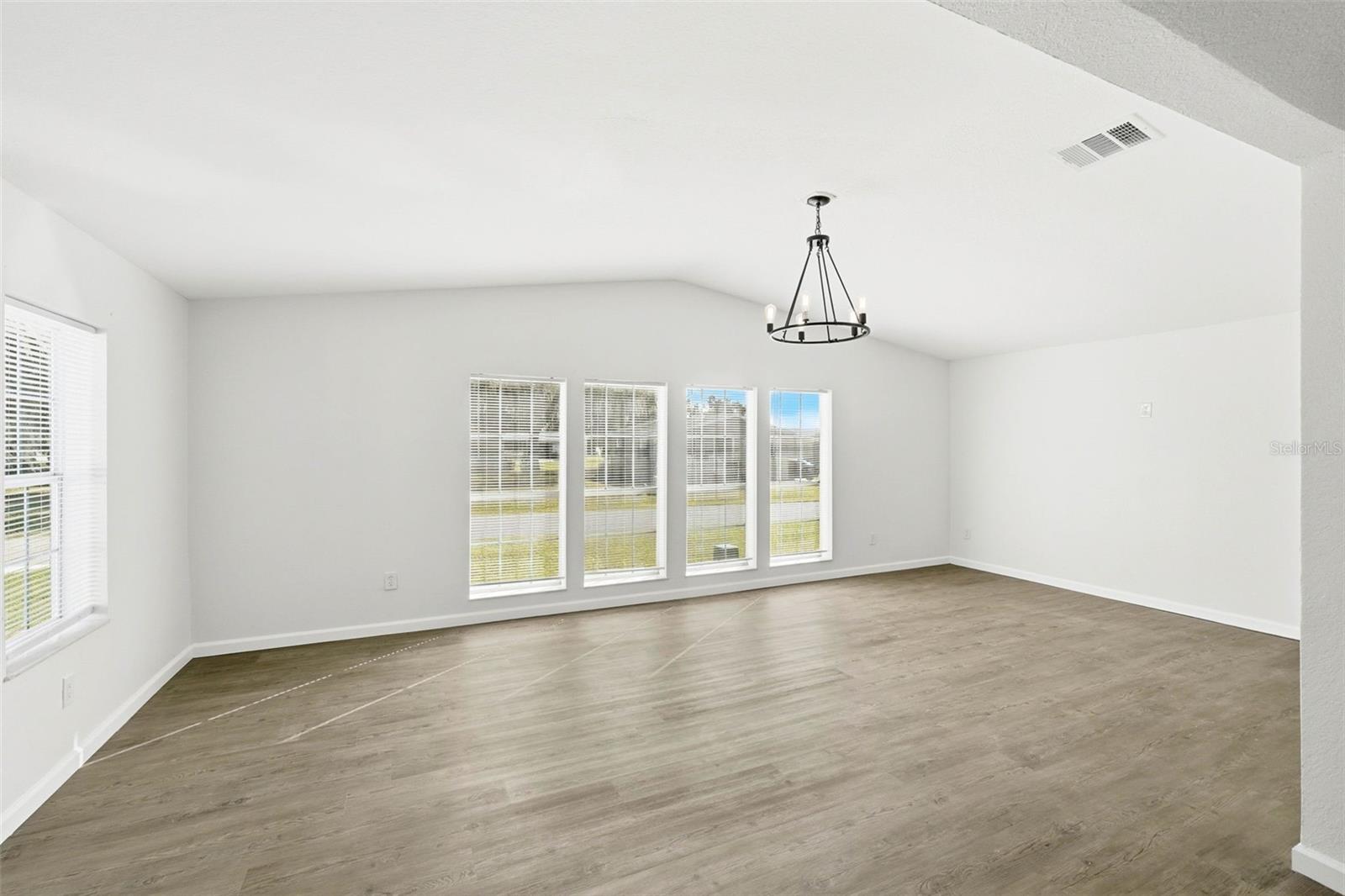 5180 LEXINGTON CIR, WILDWOOD, FL — photo 19