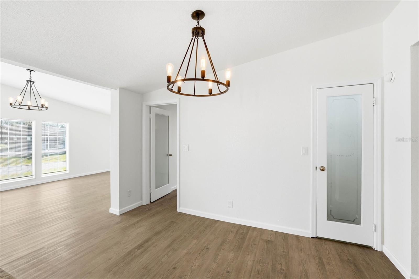 5180 LEXINGTON CIR, WILDWOOD, FL — photo 26
