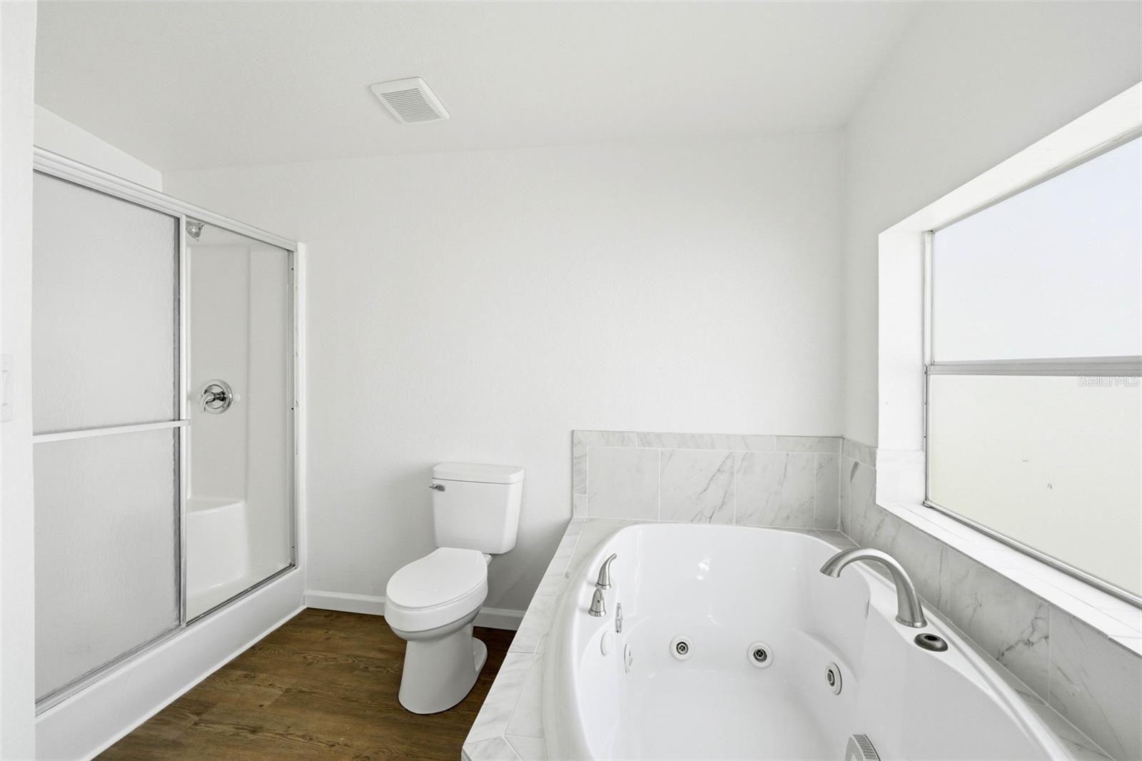 5180 LEXINGTON CIR, WILDWOOD, FL — photo 49