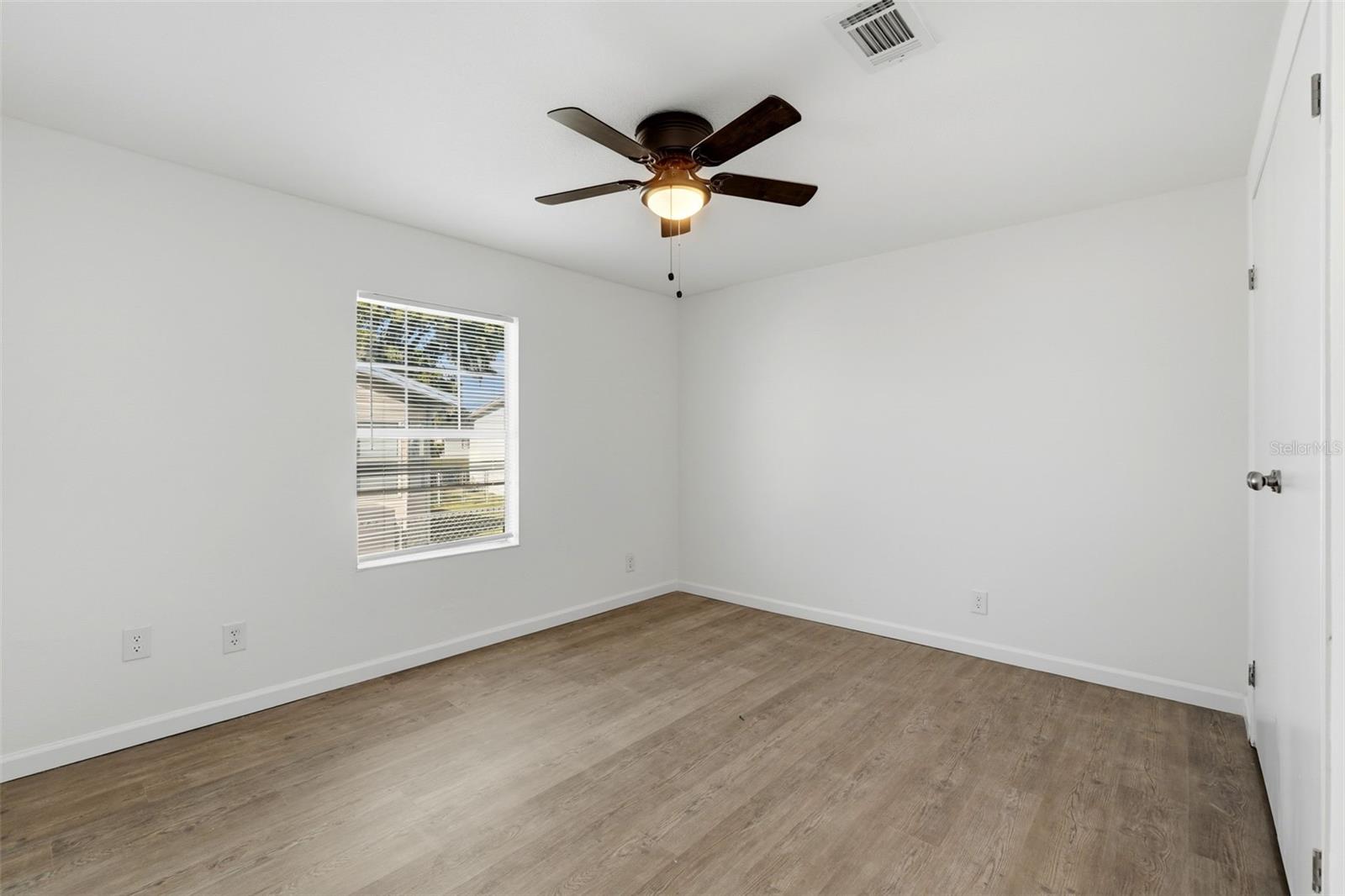 5180 LEXINGTON CIR, WILDWOOD, FL — photo 60