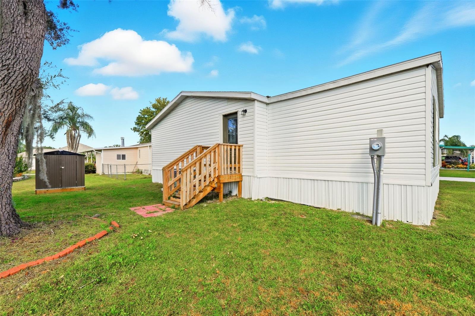 5180 LEXINGTON CIR, WILDWOOD, FL — photo 72