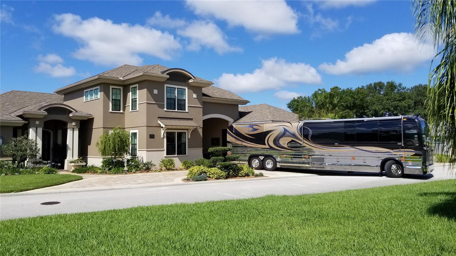 414 MEANDERING WAY, POLK CITY, FL — photo 2
