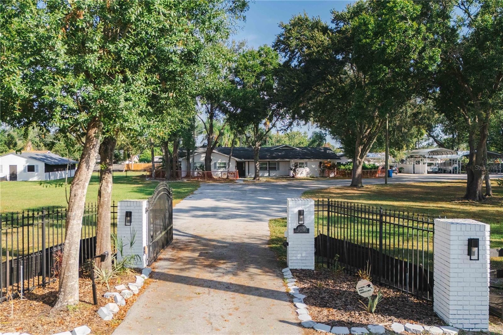 15509 CASEY RD, TAMPA, FL — photo 3