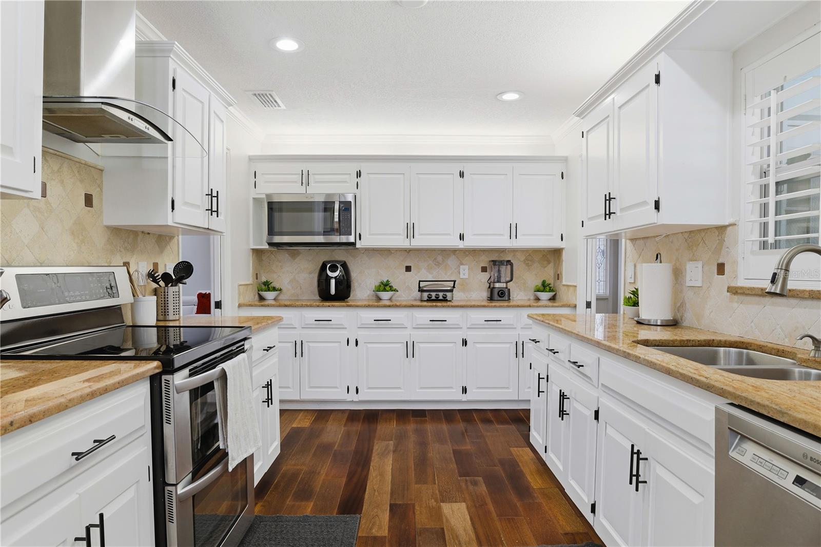 15509 CASEY RD, TAMPA, FL — photo 10