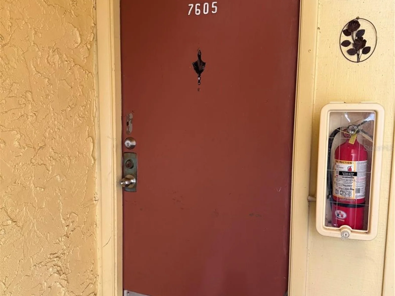 7605 ABONADO RD #7605, TAMPA, FL — photo 2