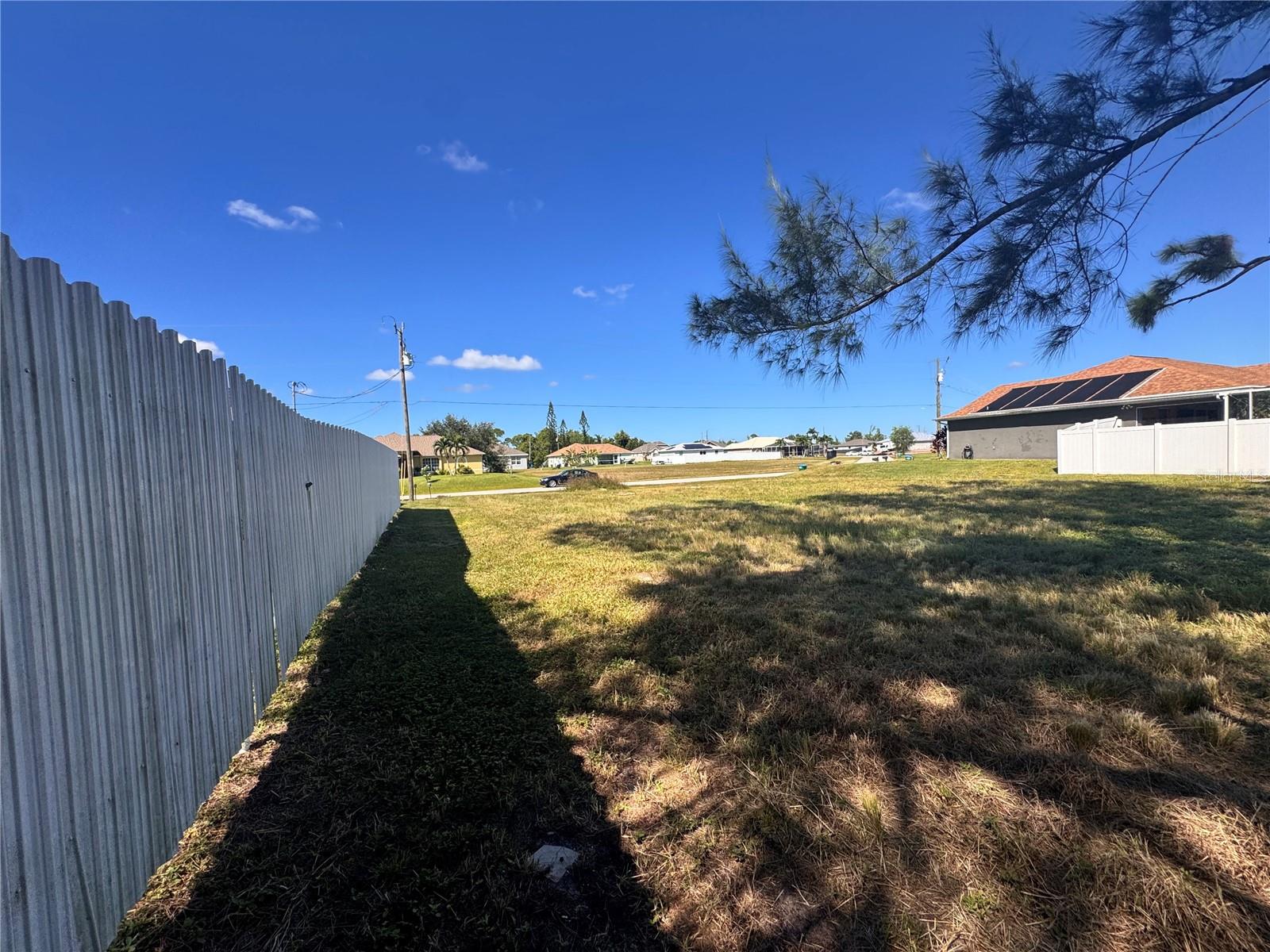 1211 NW 21ST AVE, CAPE CORAL, FL — photo 3