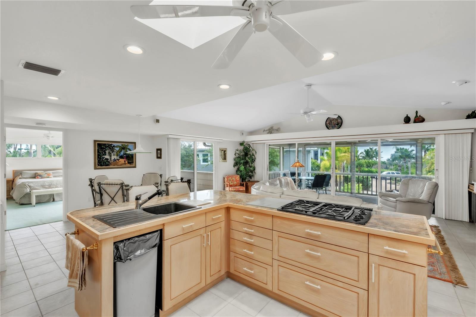 103 SUNSET LN, ANNA MARIA, FL — photo 18