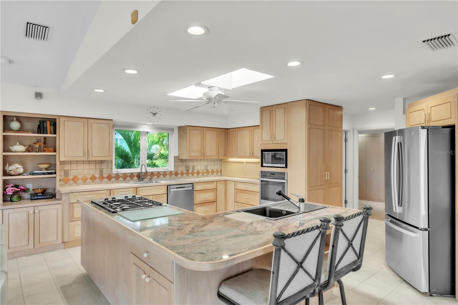 103 SUNSET LN, ANNA MARIA, FL — photo 19