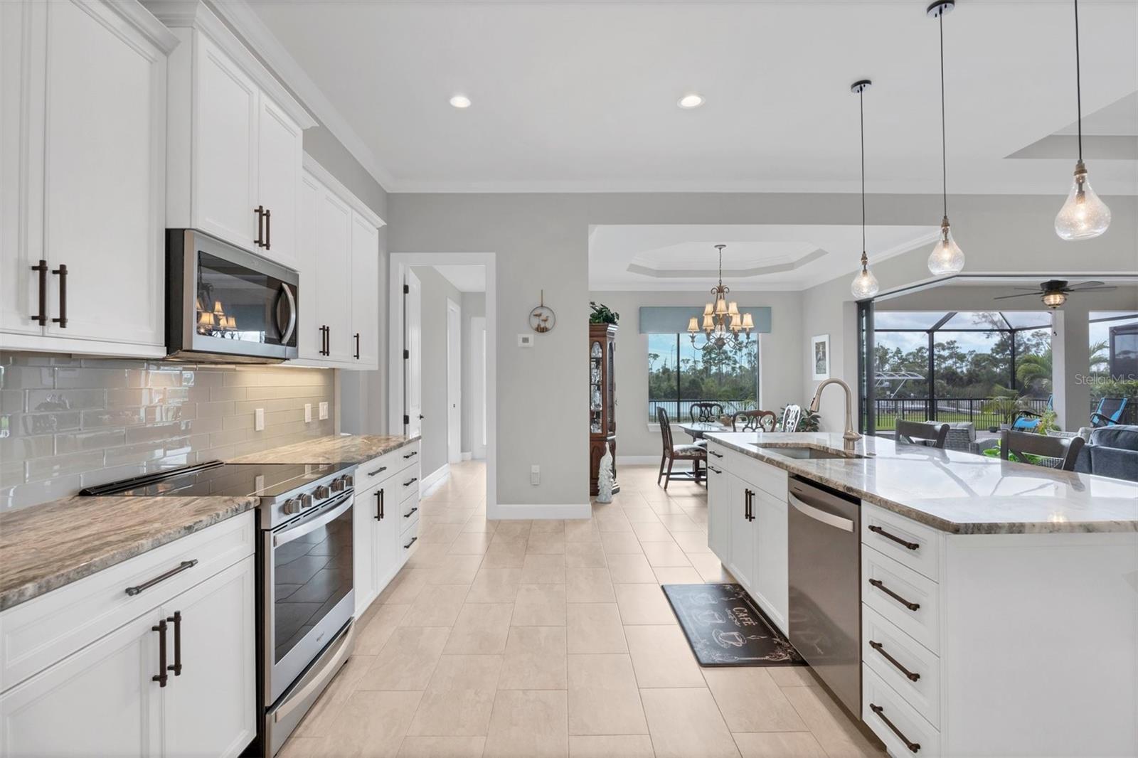16660 LIGGETT CIR, PORT CHARLOTTE, FL — photo 12