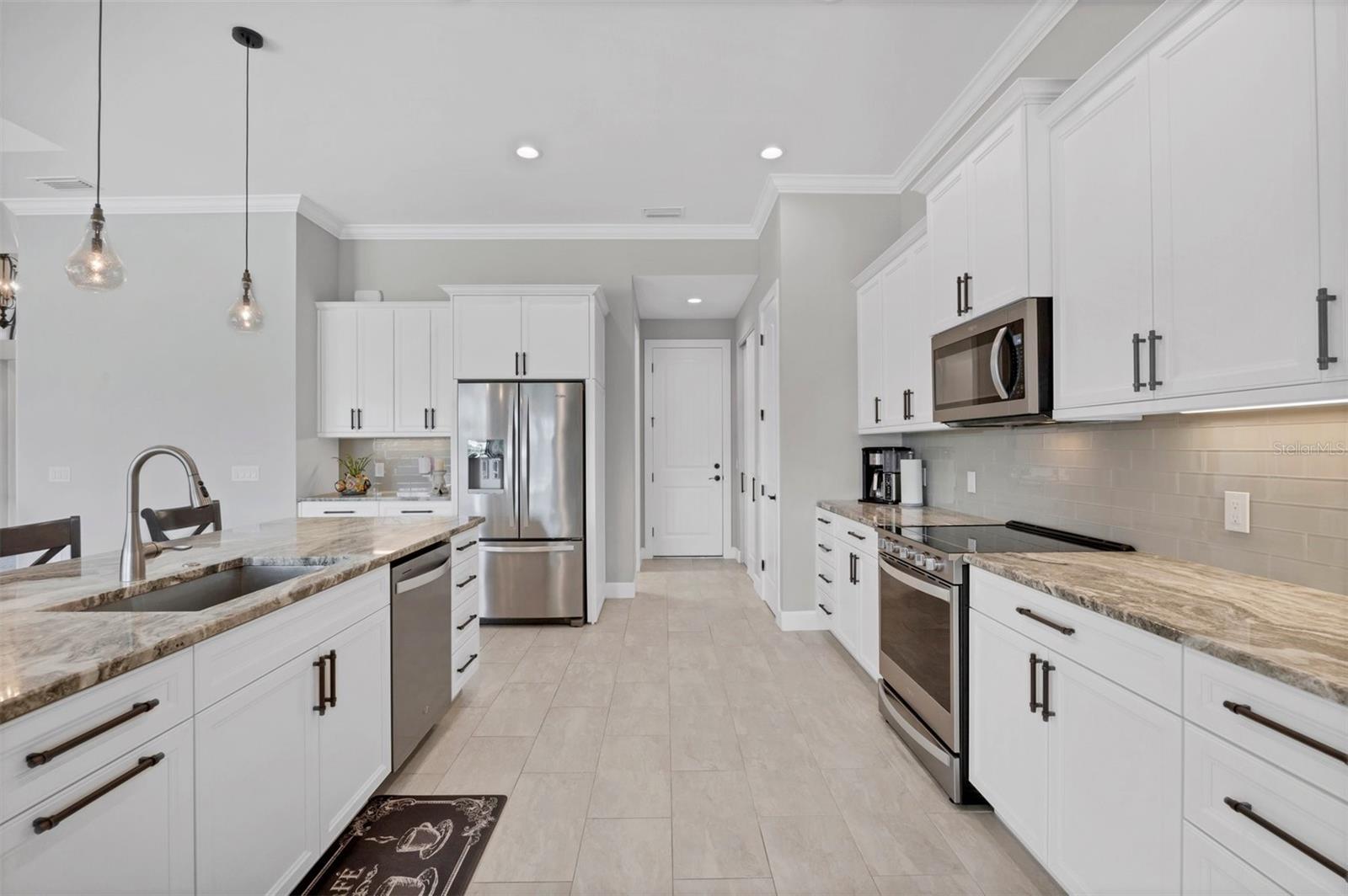 16660 LIGGETT CIR, PORT CHARLOTTE, FL — photo 14