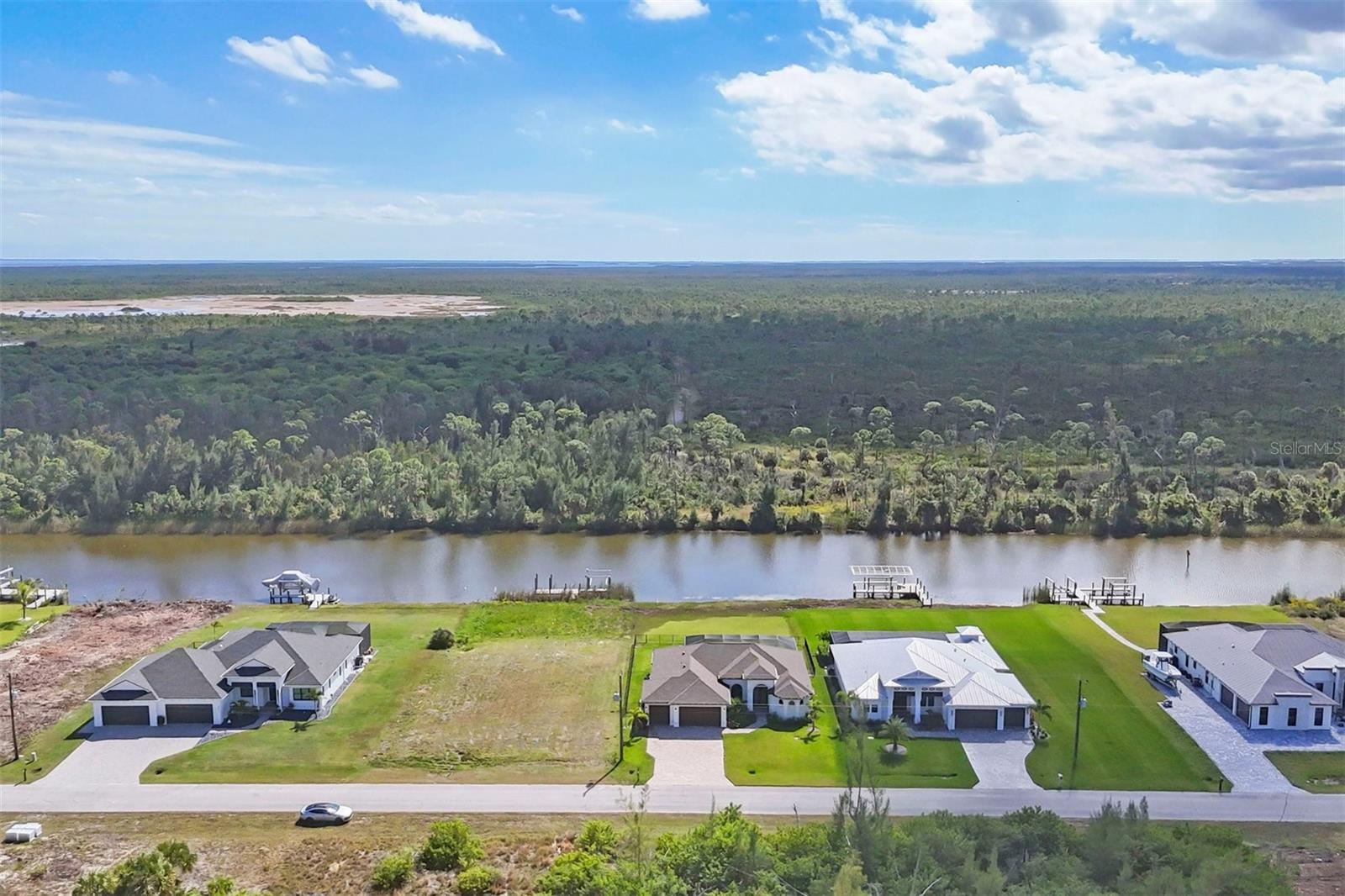 16660 LIGGETT CIR, PORT CHARLOTTE, FL — photo 49