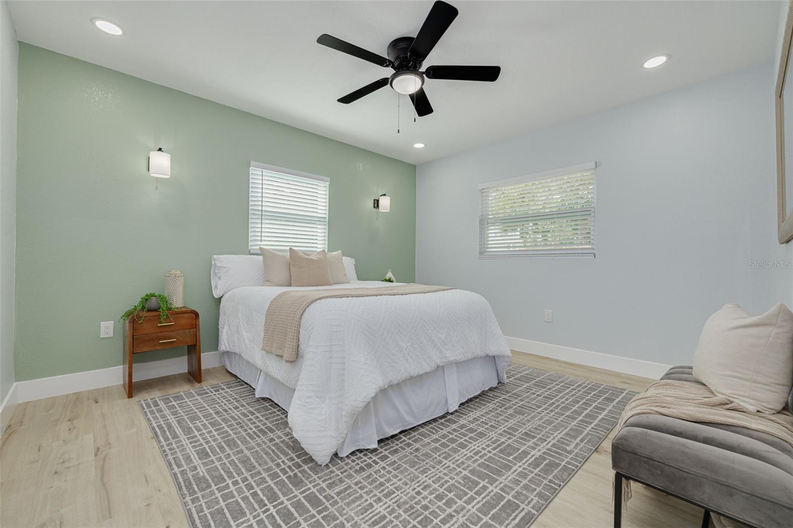 4954 2ND AVE N, ST PETERSBURG, FL — photo 23