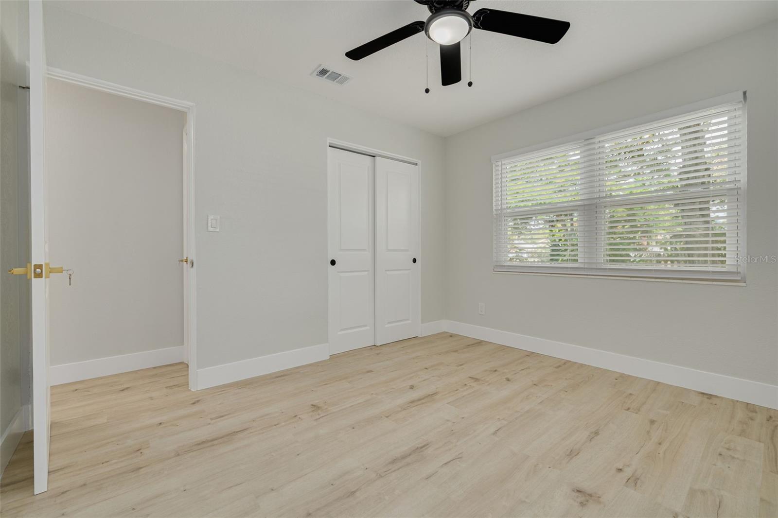 4954 2ND AVE N, ST PETERSBURG, FL — photo 31