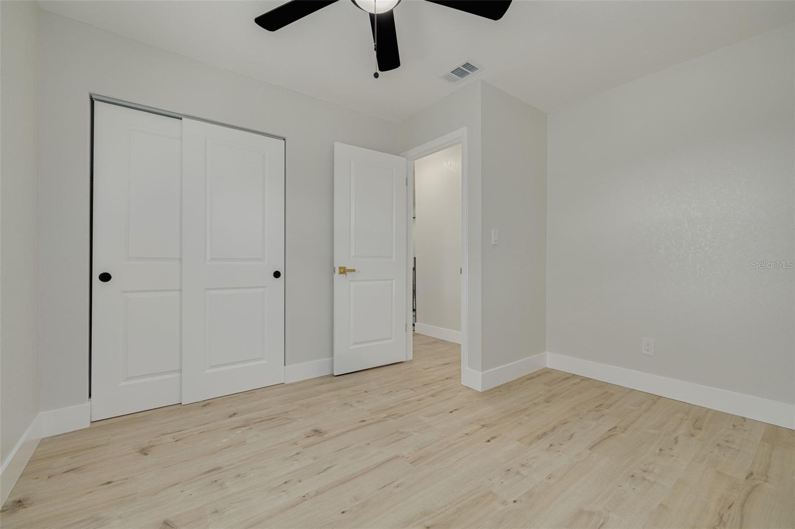4954 2ND AVE N, ST PETERSBURG, FL — photo 36