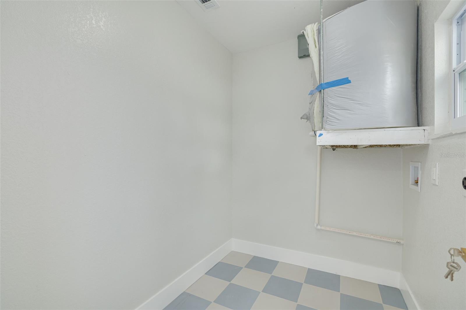 4954 2ND AVE N, ST PETERSBURG, FL — photo 40