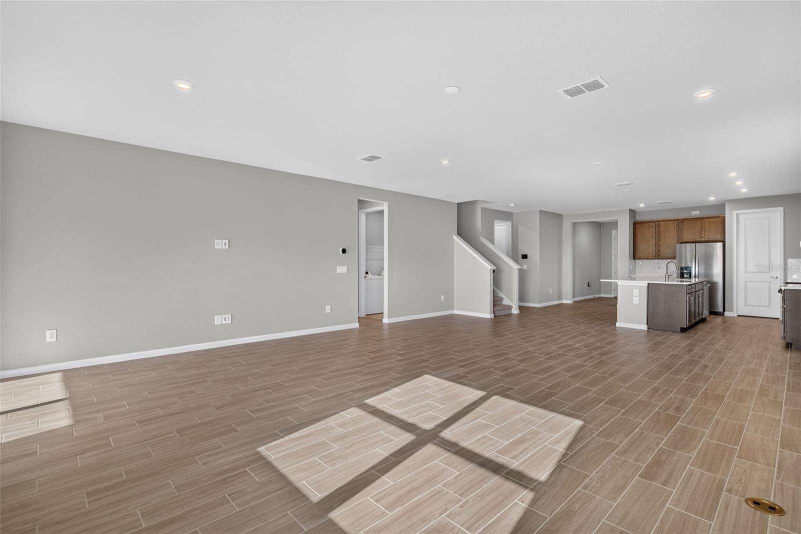 9240 DERBYSHIRE DR, PARRISH, FL — photo 13