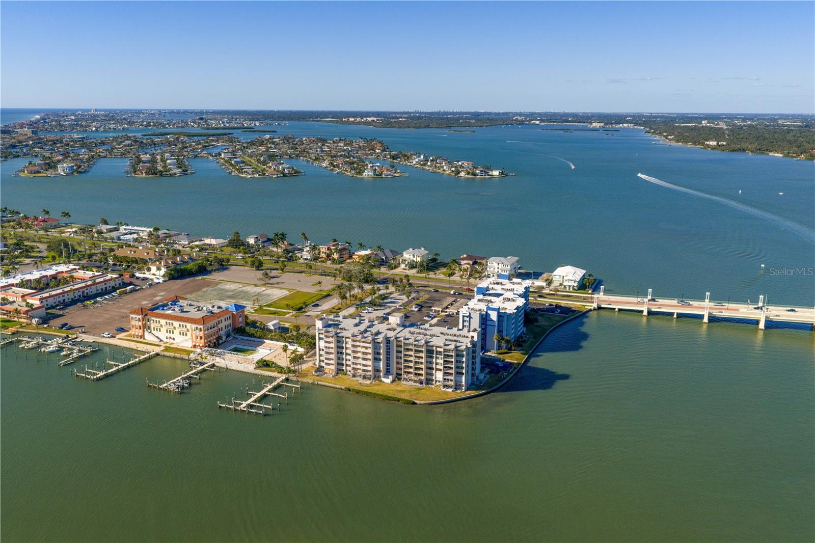 450 TREASURE ISLAND CSWY #702, TREASURE ISLAND, FL — photo 32