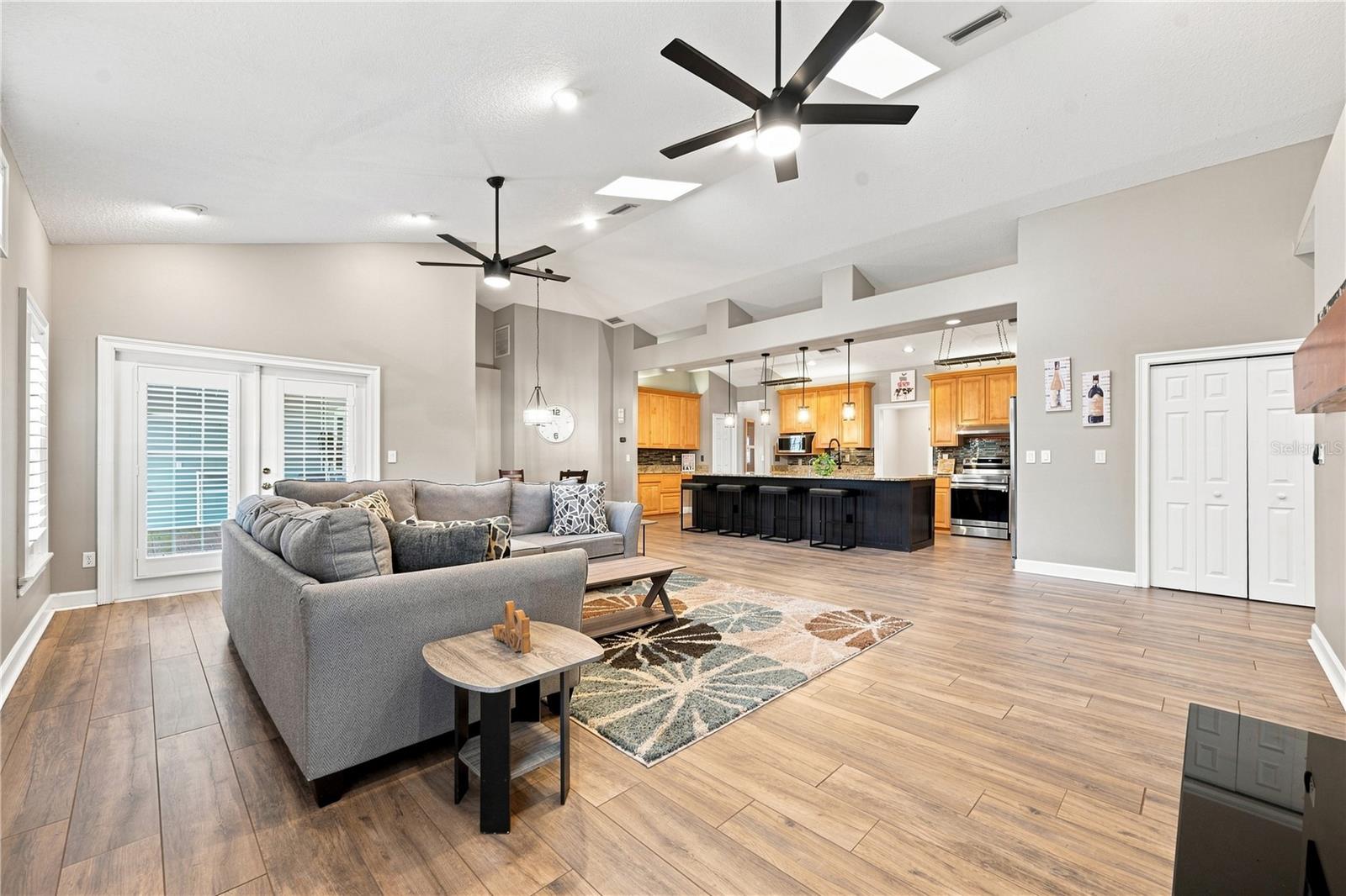 504 COVINGTON PARK ST, SEFFNER, FL — photo 22