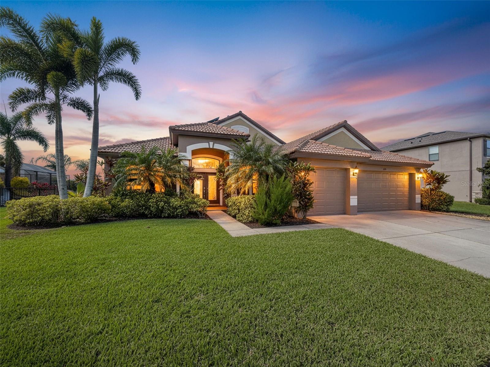 335 COCKLE SHELL LOOP, APOLLO BEACH, FL — photo 2