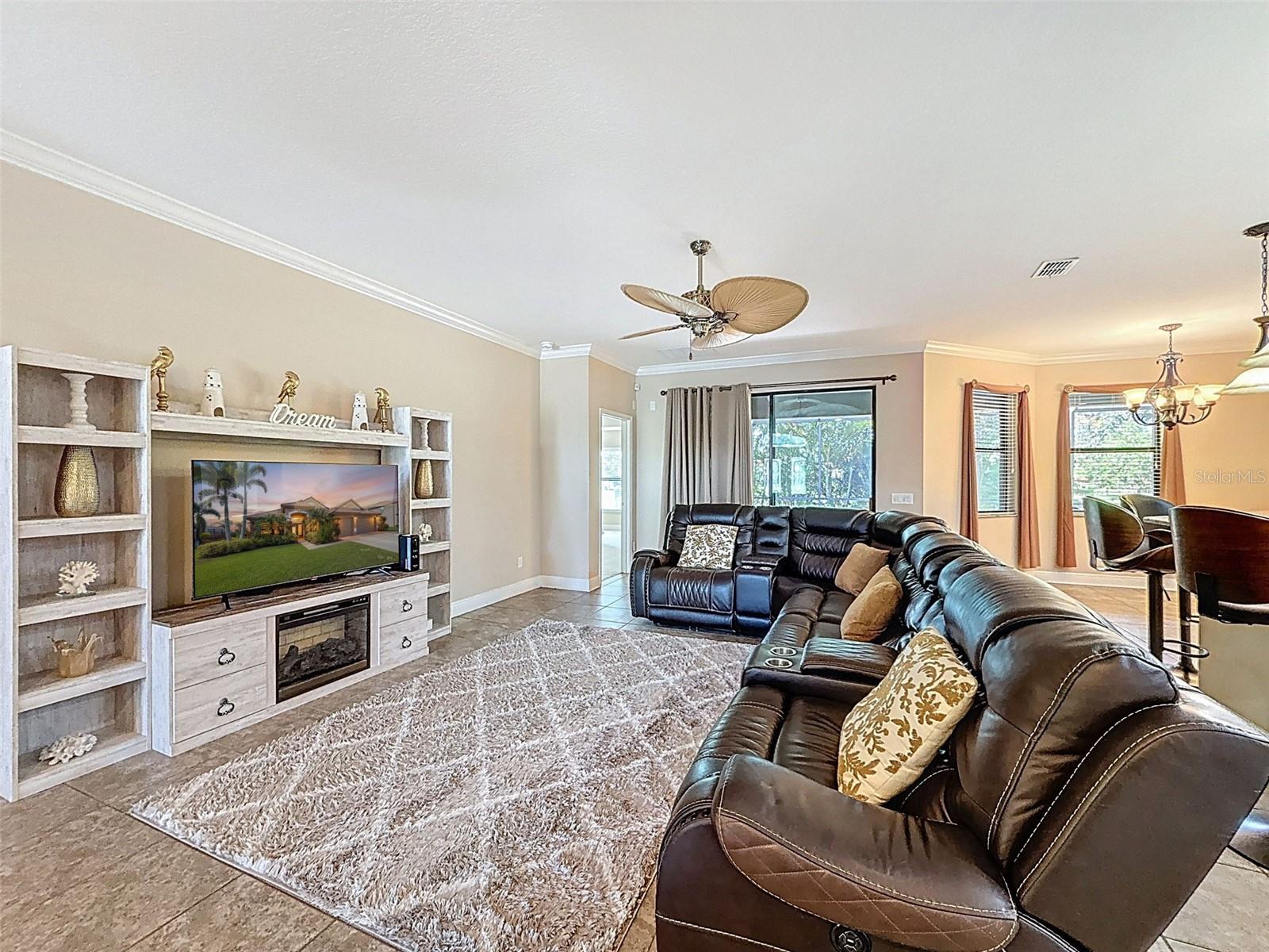 335 COCKLE SHELL LOOP, APOLLO BEACH, FL — photo 12