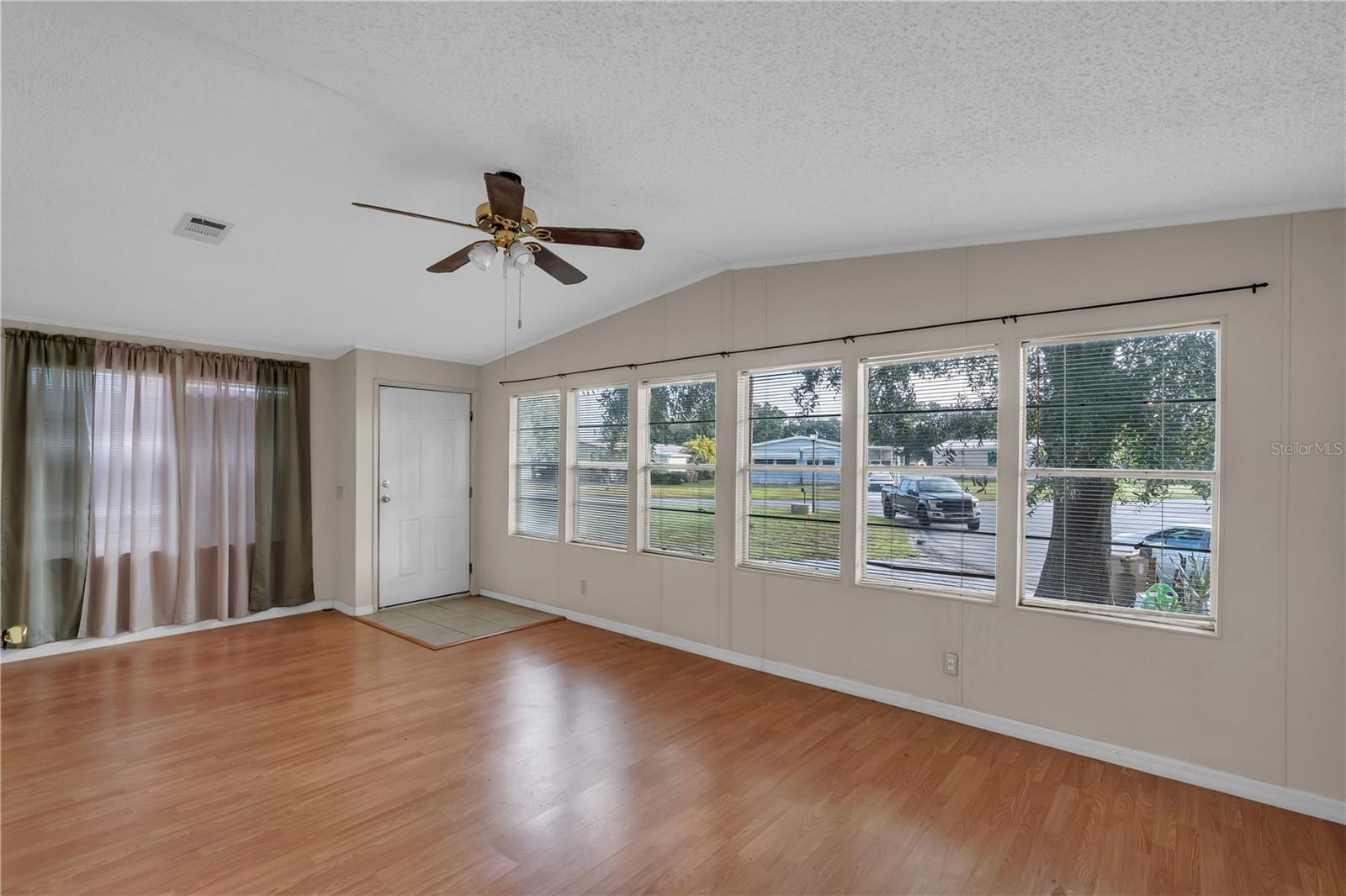 202 DANA CT, KISSIMMEE, FL — photo 4