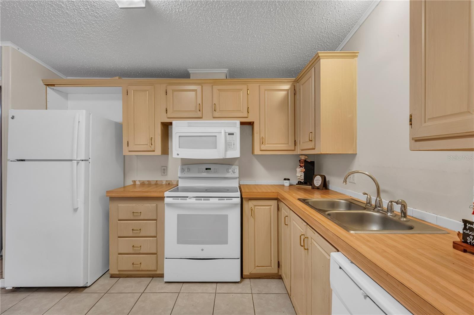 202 DANA CT, KISSIMMEE, FL — photo 11
