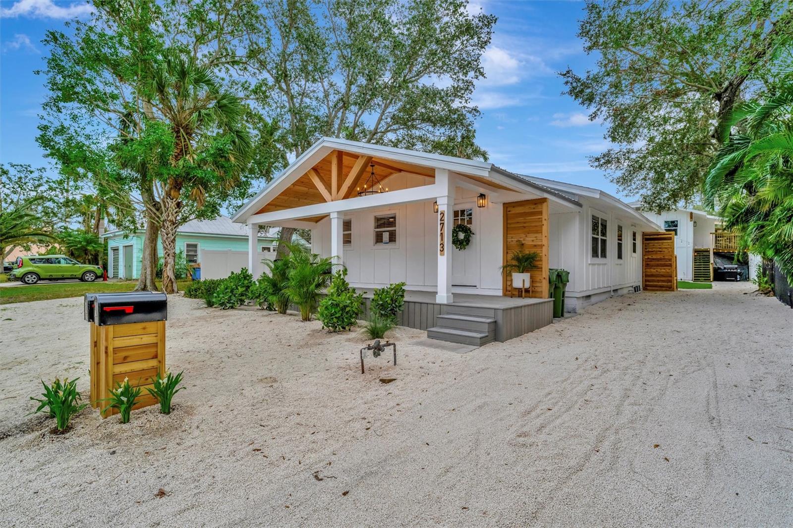 2713 4TH AVE W, BRADENTON, FL