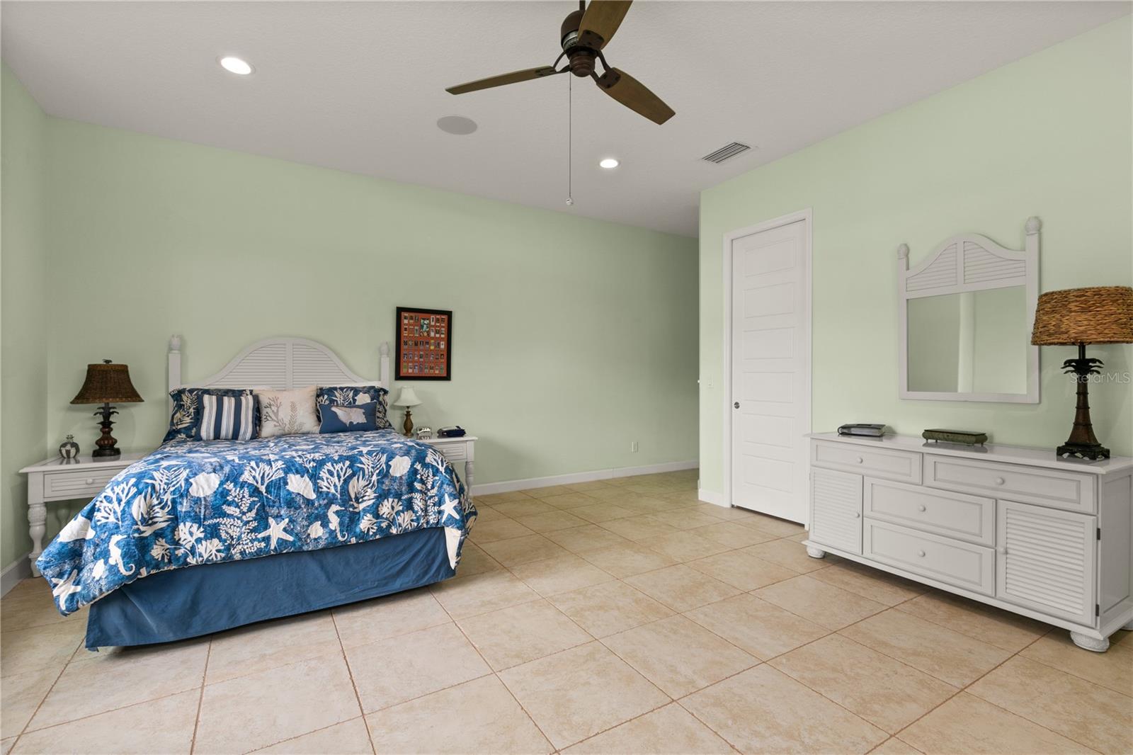 8065 BRIDGEPORT BAY CIR, MOUNT DORA, FL — photo 66