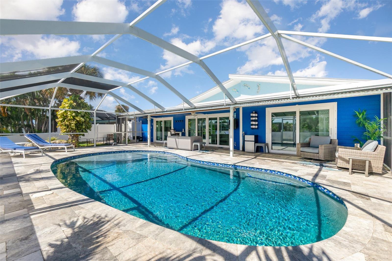1661 SWAN TER, NORTH FORT MYERS, FL — photo 4