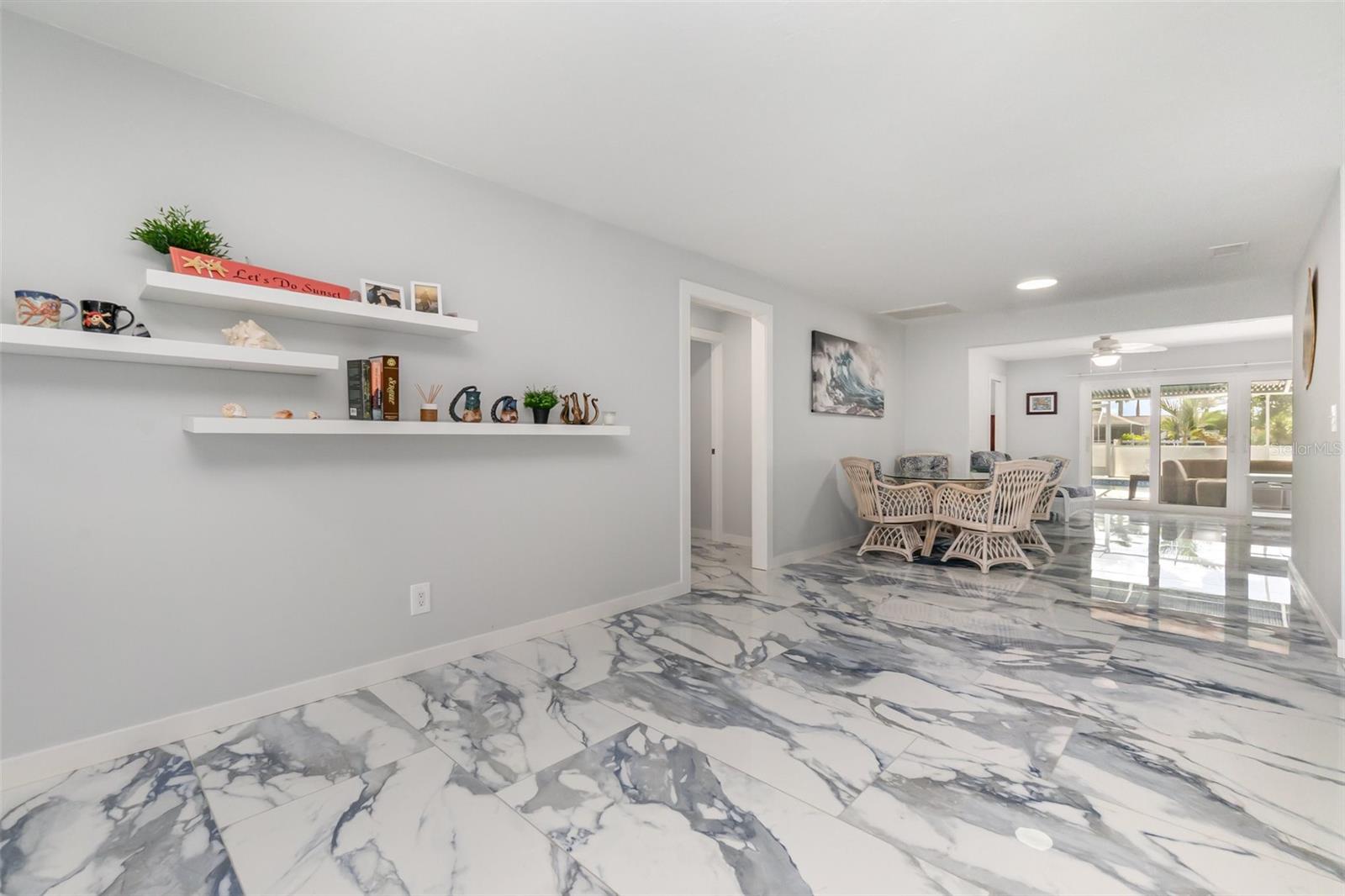 1661 SWAN TER, NORTH FORT MYERS, FL — photo 11