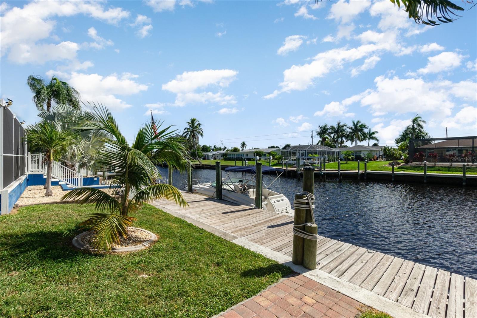 1661 SWAN TER, NORTH FORT MYERS, FL — photo 35