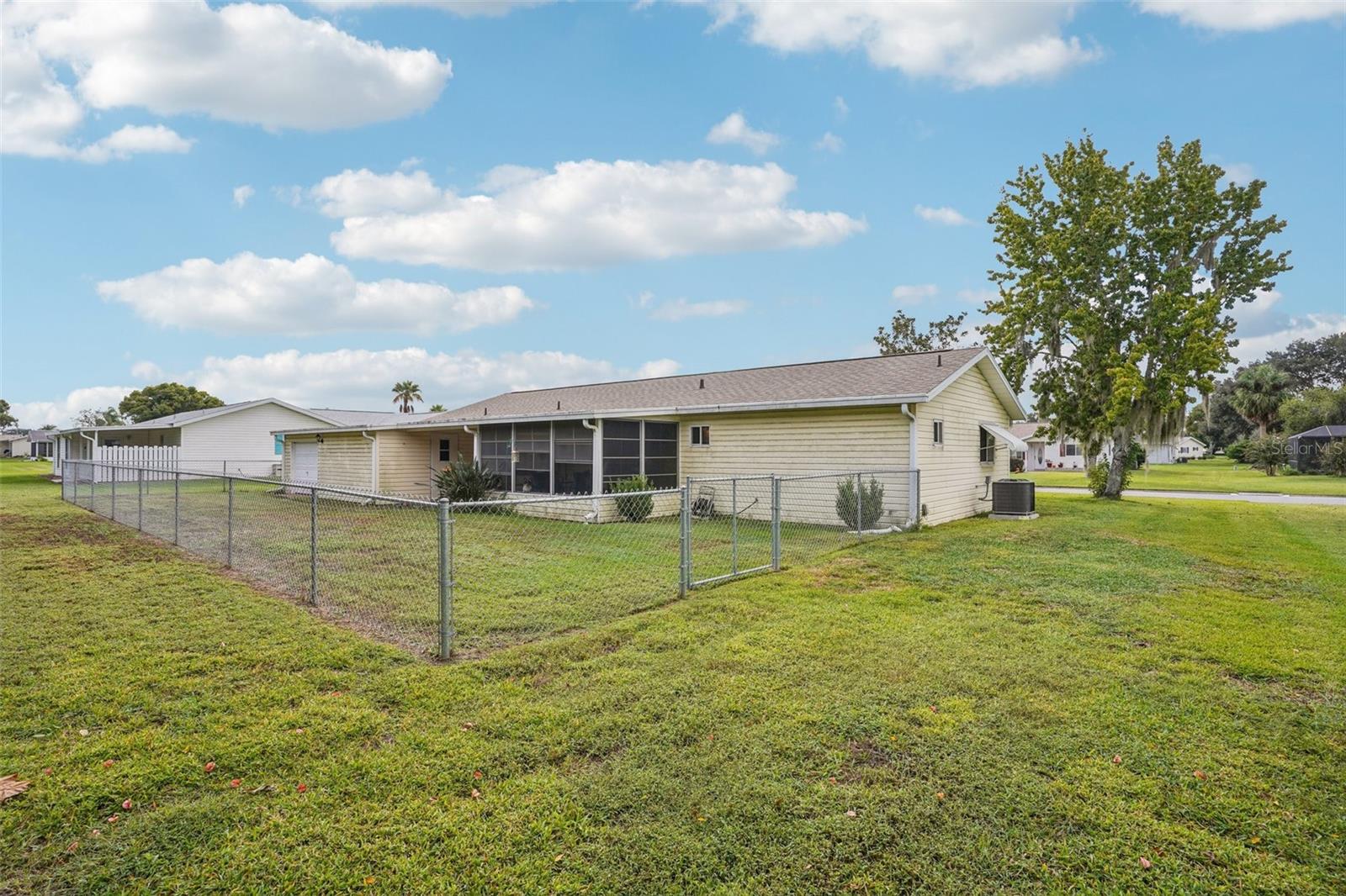 10339 SE 179TH ST, SUMMERFIELD, FL — photo 19