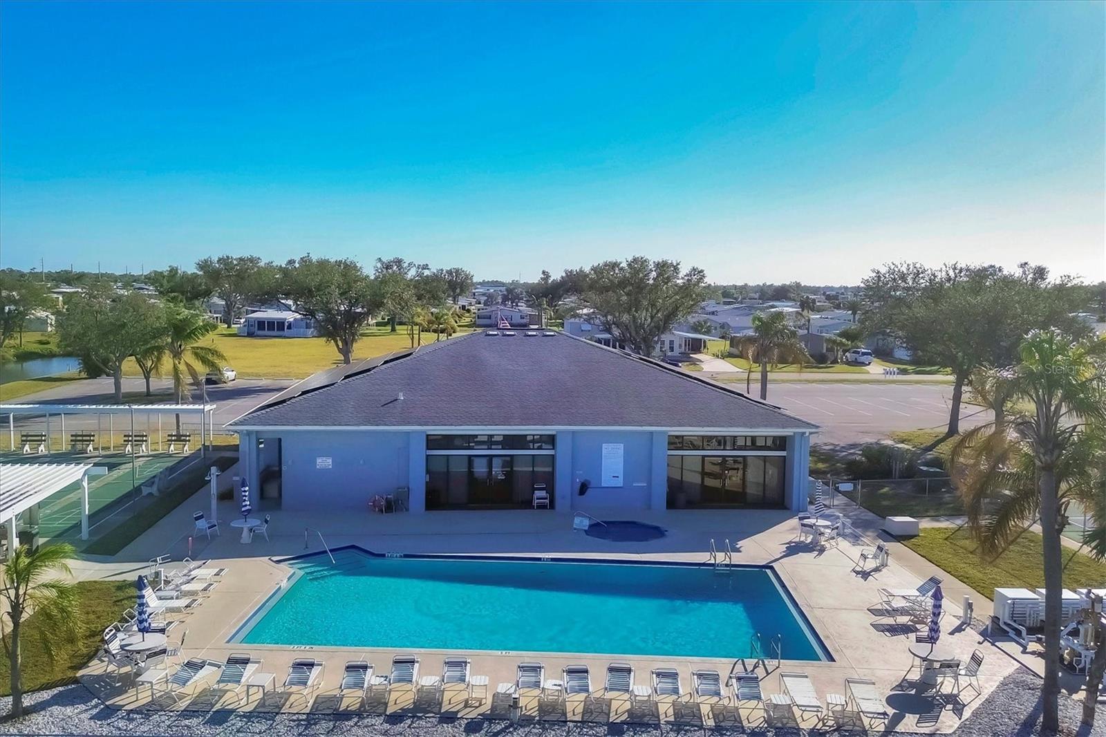 8364 KINGLET DR, ENGLEWOOD, FL — photo 32